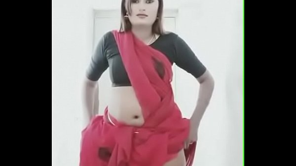 aunty dress remove