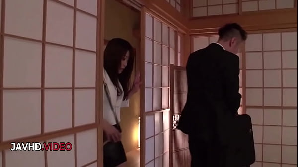 Office Romance Ignites: Shiona Suzumori's Steamy After-Hours Session