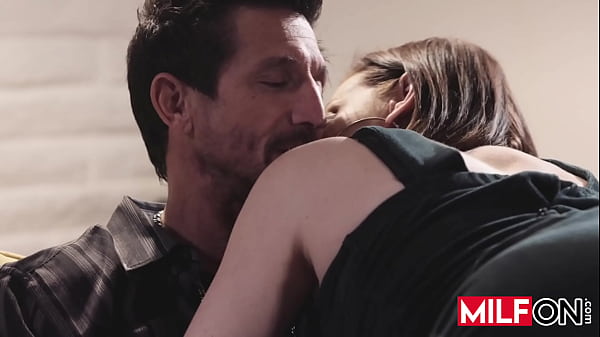 Gorgeous and horny big tit milf fucking huge dick and suck it dry  