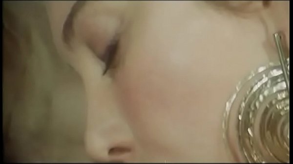 Moana Pozzi double penetration