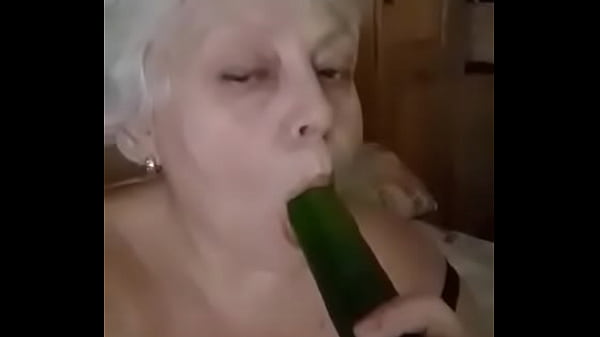 My hubby is away! Let me suck you off quickly.