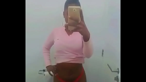 CHEIA DE TES&Atilde;O MANDA VIDEO PRO EX NO BANHEITO DO TRABALHO  