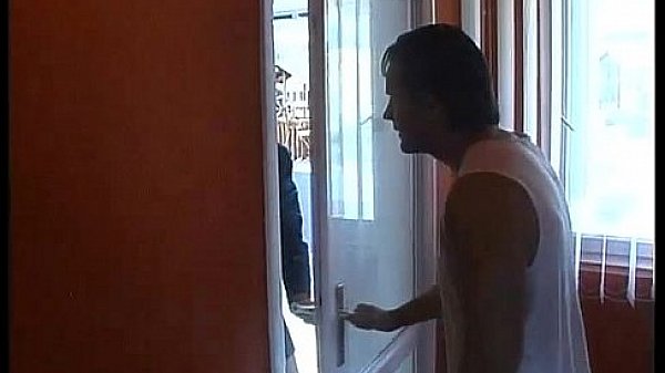 Italian Amateur #11 Anal-ized in the Kitchen