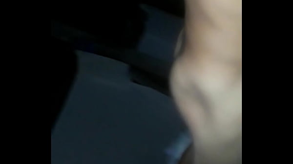 Mi primo me da duro por el culo con su enorme polla