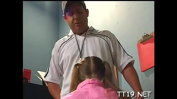 Slender hottie fucks the teacher