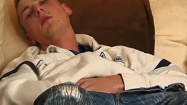 Skinny blond twink was rock solid in a matter of minutes