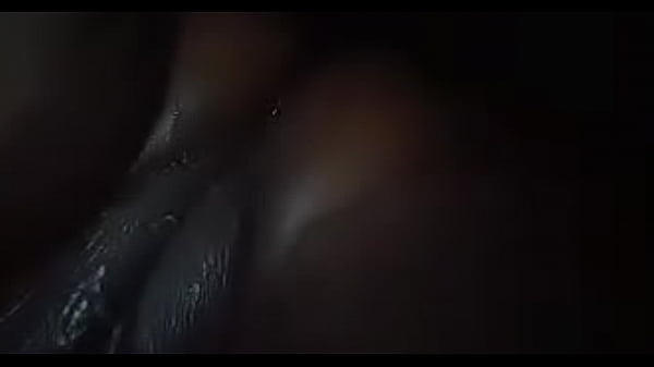 CHOCOLATE PHAT PUSSY SQUIRTING ON FACETIME