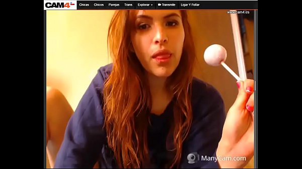 se mete un frasco por el culo