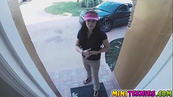 Kimber mouth and face was full of jizz