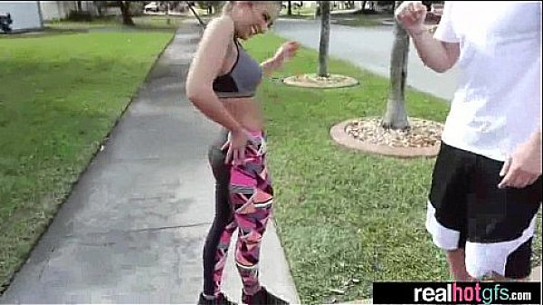 Superb Amateur GF (layla london) Like To Perform In Sex Tape clip-22