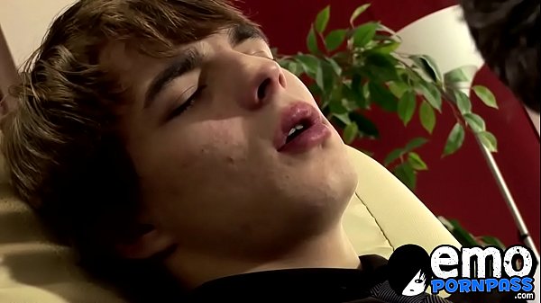 Emo twink barebacks his hairy partner