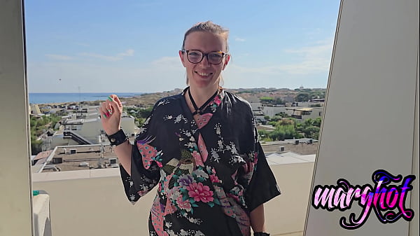 mari cocu offre &ccedil;a femme en gang bang au cap d'Agde Mon mari cocu ma pr&eacute;par&eacute;...