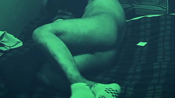 &ldquo;Crossdresser Humillada, Gimiendo Bajito Mientras Se Entrega&rdquo; 