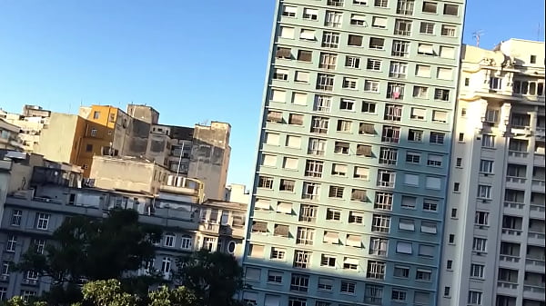 Fazendo sexo na janela 