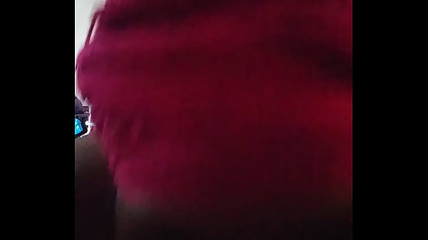 bitch cant keep my dick out her mouf