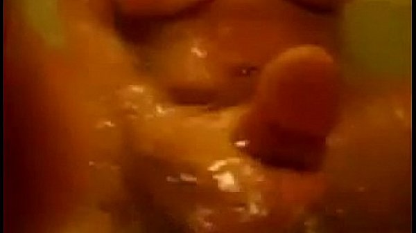 GF gives handjob in tub and gets fucked hard
