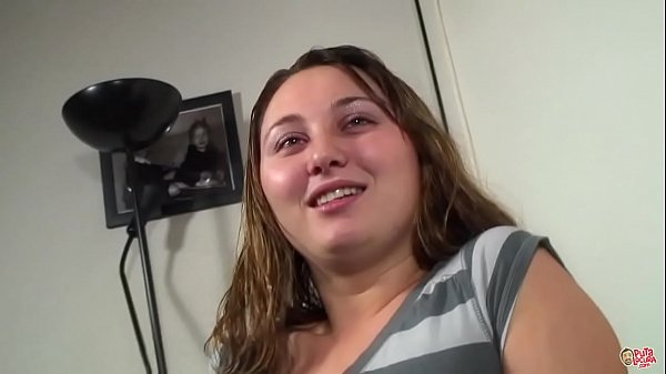 A Alexandra le gusta follar con hombres espa&ntilde;oles