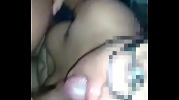 Japa peituda mamando