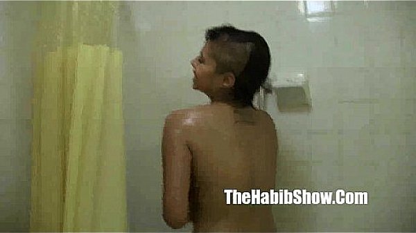 18 yr latina fucked that pussy in the slumy hotel roof