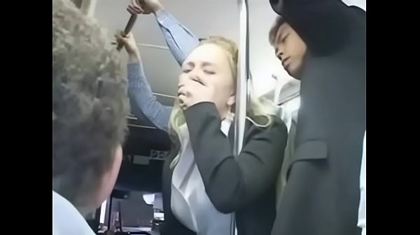 Man finger a sexy girl in bus  