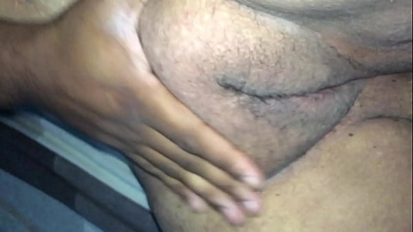 Brincando com a bucetuda 2