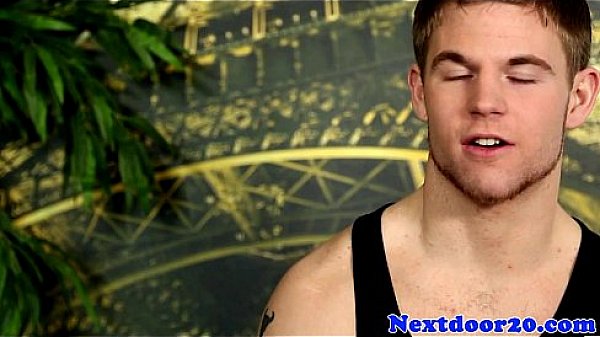 Gaysex athletic stud wanking his cock 