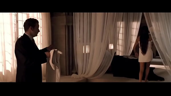 Angelina Jolie in Lara Croft - Tomb Raider