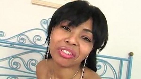 Brazilian Italian slut get fucked