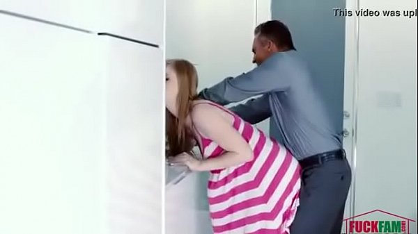 Pretty Blonde Teen Got Stuck And Fuck By Stepdad