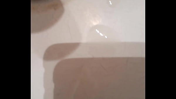 Me hago la paja, tengo muchas ganas de cojer