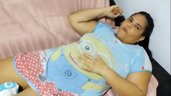 sexy chubby seduces her paramedic to fuck her with his big cock and leave her covered in cum