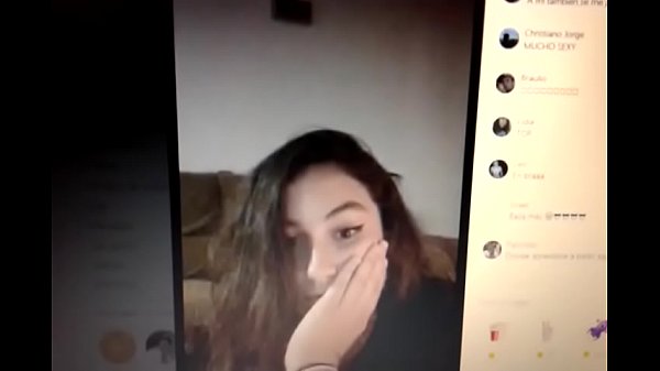 Espa&ntilde;olita reguetonera moviendo el culito