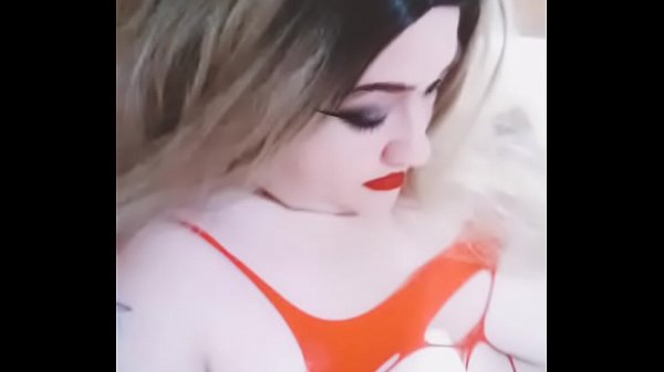 Blonde doing kinky things 