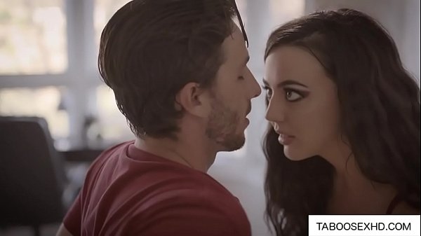 Stepsis sucking on stepbrother cock