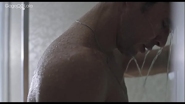 Daniel de Oliveira butt naked