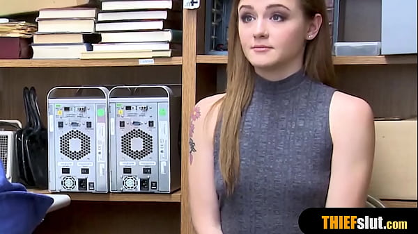 Petite thief pays with her pussy for a security guard