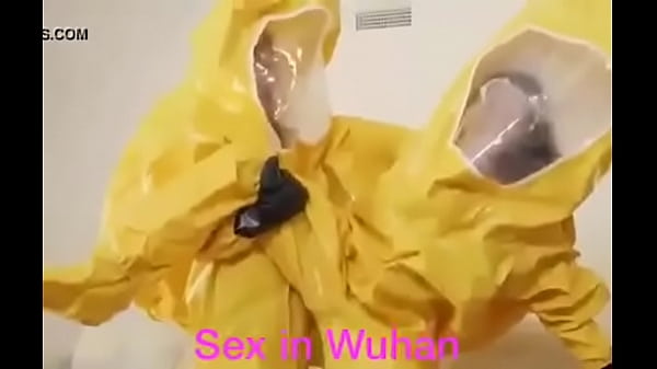 transando at&eacute; o corona v&iacute;rus pegar n&oacute;is KKKKKK fodase