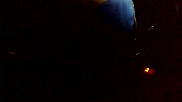 subete la falda maka