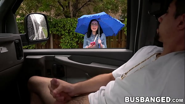 Tricked babe have public sex in car  