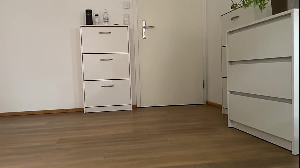 Lustful milf seduced the courier and received hot cum on her ass