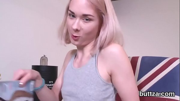 Exciting stunner strips and gapes slender anus for shagging 