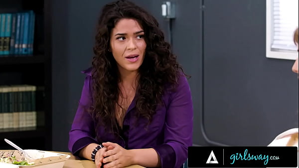 Gossiping Teachers Fuck During Break  