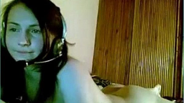 Russian Girl Shows Pussy and Ass