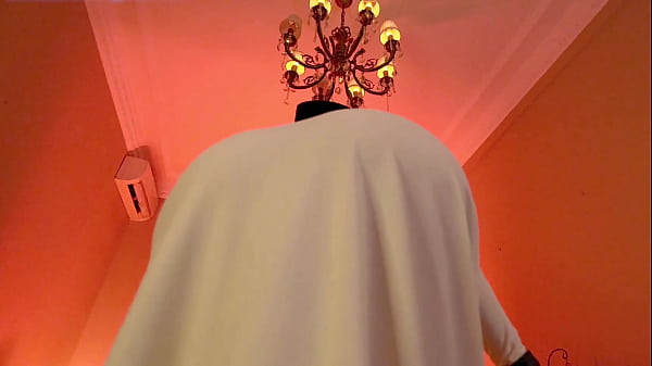 Lady Dimitrescu enjoys hot fuck