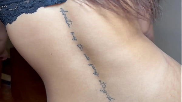 CHUPEI O CUZINHO DELA , PRA DEPOIS ELA DEIXAR EU METER A PICA  