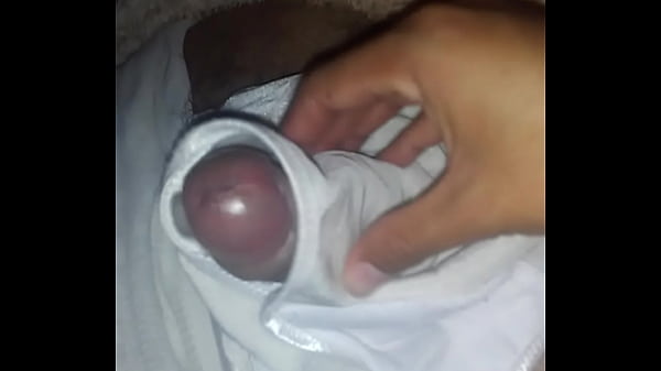 Ma dan una jaladita de pene con calzon  