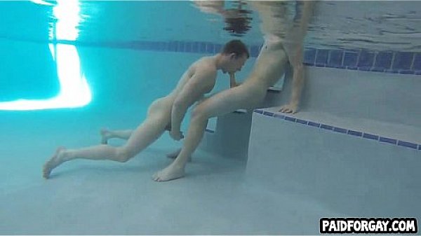 Straight hunk gets paid to get fucked anally underwater