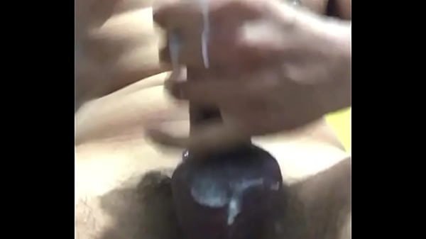 Masturbandome semen  