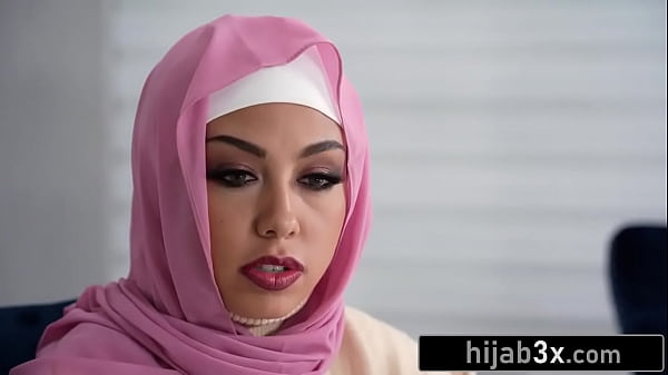 Small Tits Muslim Teen Enjoys Sex With Her College Friend  