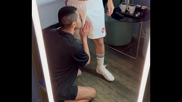 Sexo cachondo en en hotel. PARTE 1